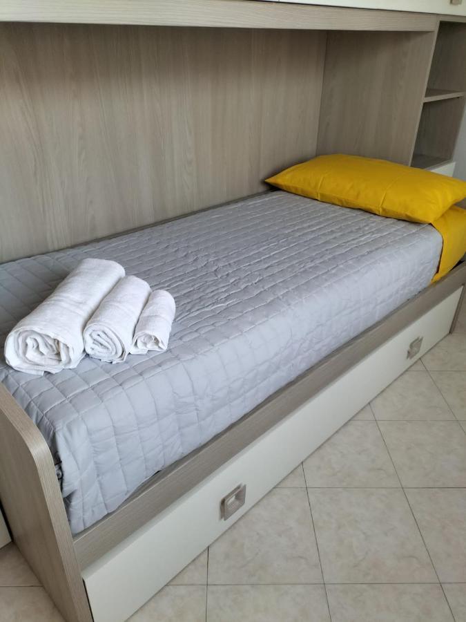 Rosa'S Apartment With Terrace Каляри Екстериор снимка