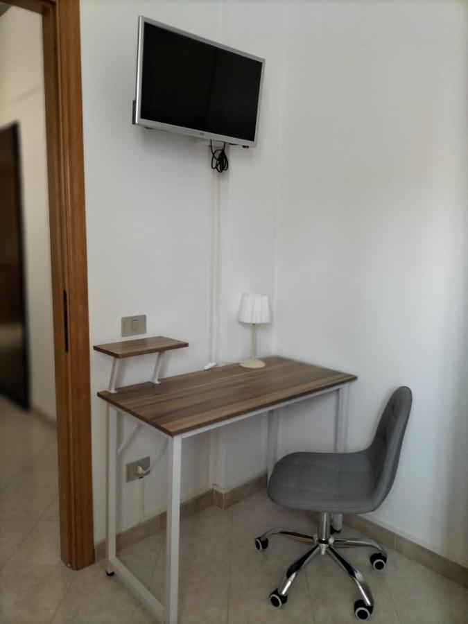 Rosa'S Apartment With Terrace Каляри Екстериор снимка