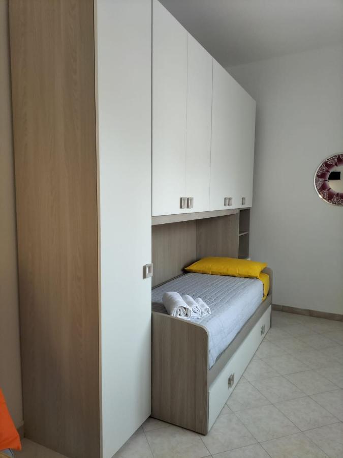 Rosa'S Apartment With Terrace Каляри Екстериор снимка